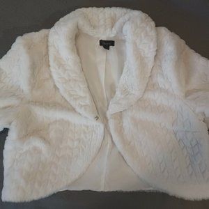 Jacera White Faux Fur Crop Coat XL
